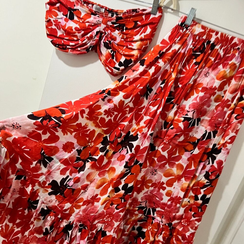 🌺 Tiare Hawaii Floral 2-Piece Set (Top & Skirt) - M/L - Picture 12 of 15